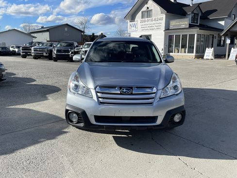 Used 2013 Subaru Outback 2.5i Premium w/ All-Weather Pkg image 31