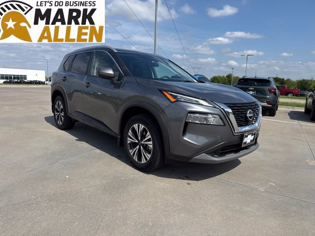Used 2023 Nissan Rogue SV w/ SV Premium Package FWD image 1