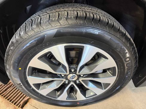 Certified 2023 Subaru Outback Limited AWD/4WD image 8