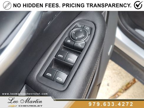 Used 2024 Cadillac XT5 Premium Luxury AWD/4WD image 17