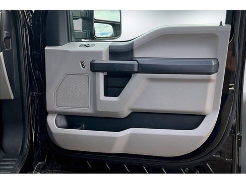 Used 2019 Ford F250 XL w/ STX Appearance Package AWD/4WD image 29