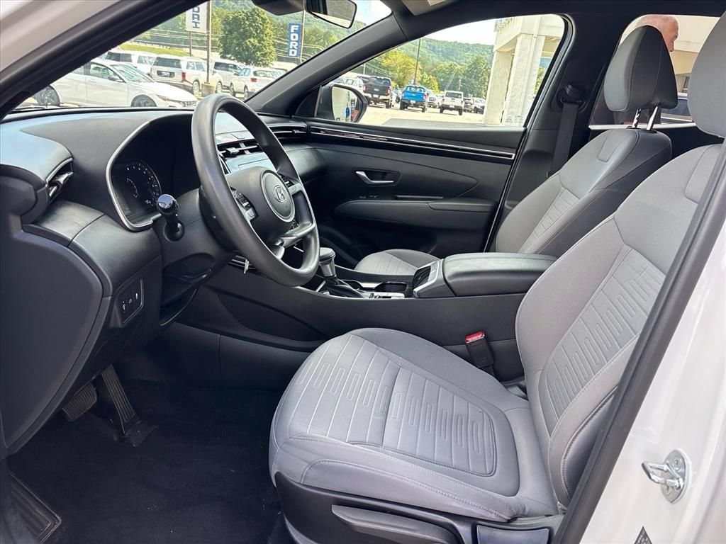 Used 2024 Hyundai Santa Cruz SE FWD image 9