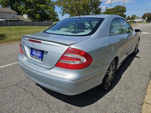Used 2005 Mercedes-Benz CLK 320 Coupe image 5