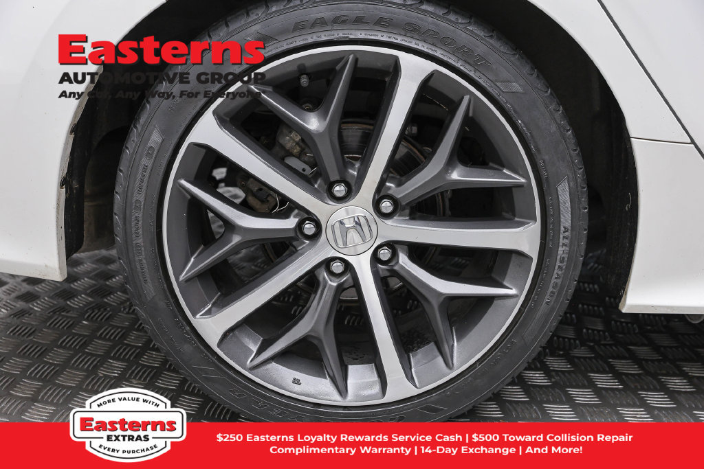 Used 2022 Honda Civic Touring image 31
