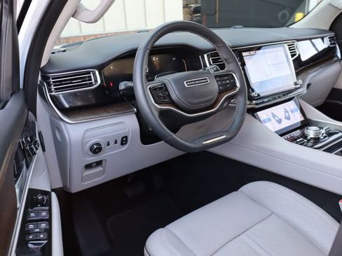 Used 2024 Jeep Grand Wagoneer Series II w/ Convenience Group III AWD/4WD image 13
