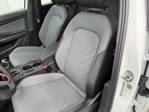 New 2026 Volkswagen Jetta GLI Autobahn FWD image 11