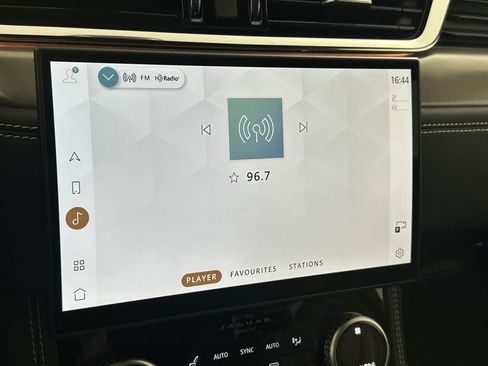 Used 2026 Jaguar F-PACE R-Dynamic S image 24