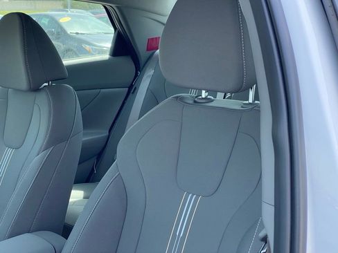 New 2026 Hyundai Elantra Sport FWD image 21
