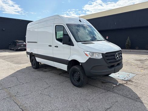 New 2025 Mercedes-Benz Sprinter 2500 image 6