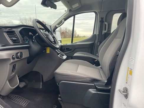 Used 2023 Ford Transit 350 XLT image 8