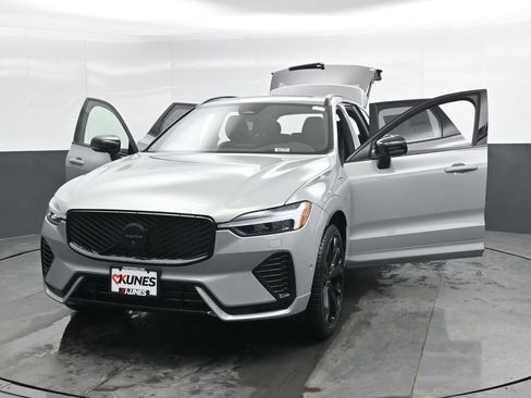 New 2026 Volvo XC60 T8 Ultra w/ Climate Package AWD/4WD image 43