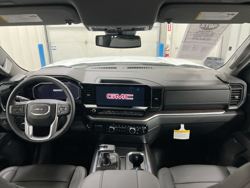 Used 2026 GMC Sierra 1500 SLT w/ SLT Premium Package AWD/4WD image 10