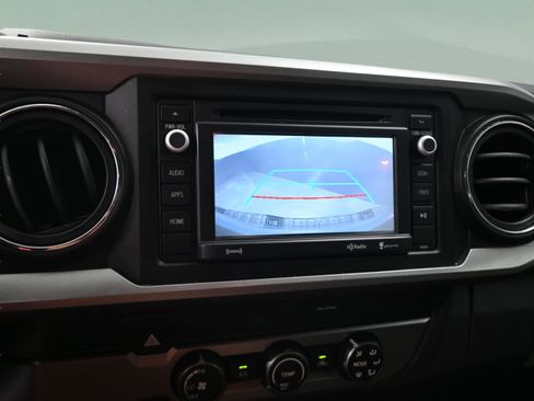 Used 2019 Toyota Tacoma SR5 image 29