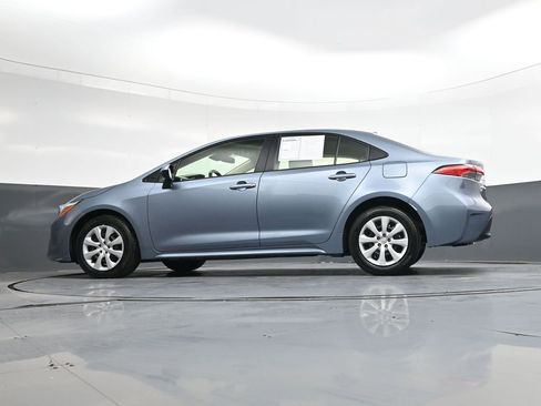 Used 2025 Toyota Corolla LE image 40