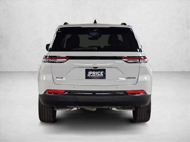 Used 2024 Jeep Grand Cherokee Limited w/ Luxury Tech Group II AWD/4WD image 7