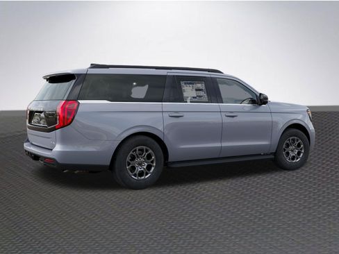 New 2027 Ford Expedition Max Active RWD image 6