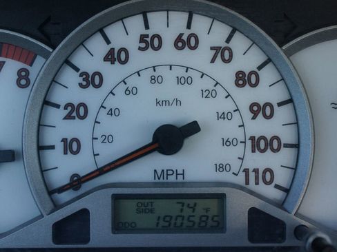 Used 2005 Toyota Corolla S image 4