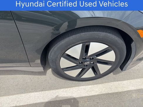 Used 2024 Hyundai Ioniq 6 SE RWD image 12