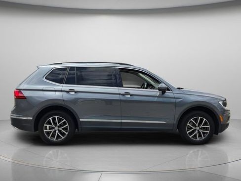 Used 2020 Volkswagen Tiguan SE AWD/4WD image 8
