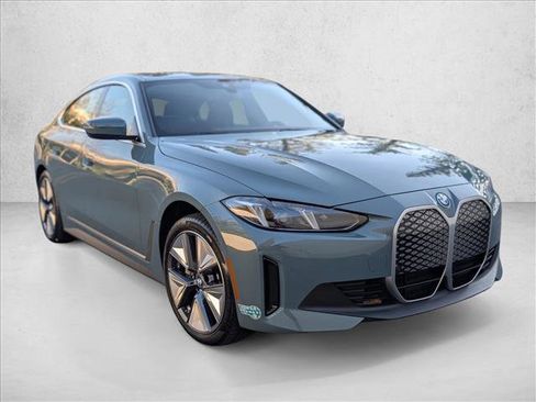 Certified 2025 BMW i4 eDrive40 w/ M Sport Package image 3