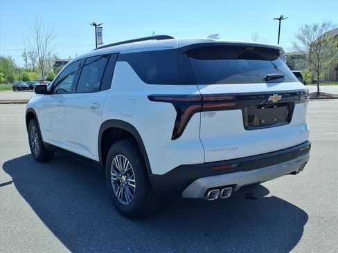 New 2026 Chevrolet Traverse LT w/ Driver Confidence Package FWD image 27