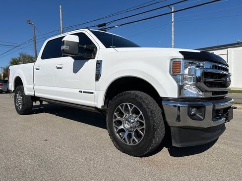 Used 2020 Ford F350 Lariat w/ Lariat Ultimate Package image 3