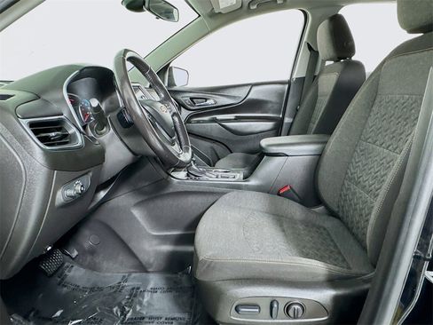 Used 2022 Chevrolet Equinox LT image 10