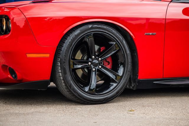 Used 2015 Dodge Challenger R/T w/ Quick Order Package 28B R/T RWD image 46