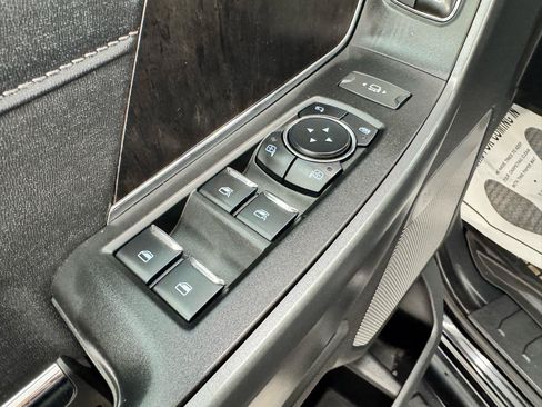 Used 2023 Ford F350 Lariat w/ Chrome Package AWD/4WD image 10