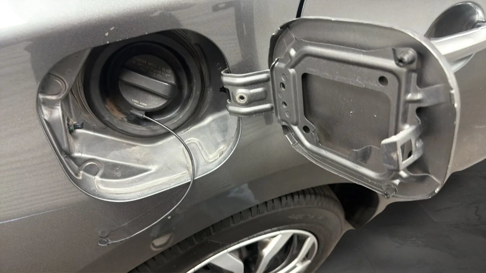 Used 2018 Nissan Sentra S FWD image 29