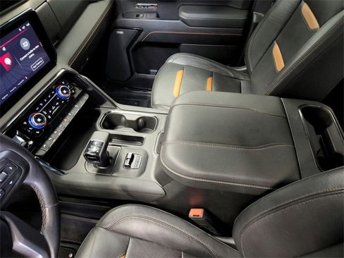 Used 2023 GMC Sierra 1500 AT4 w/ Technology Package image 22