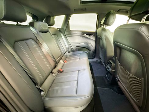 Used 2024 Audi Q4 e-tron Premium Plus image 24