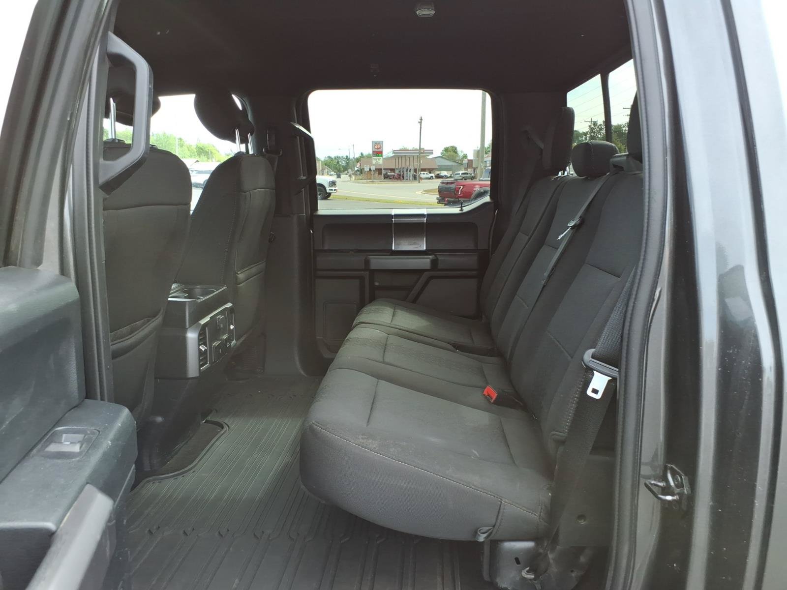 Used 2020 Ford F150 XLT w/ Equipment Group 302A Luxury AWD/4WD image 14