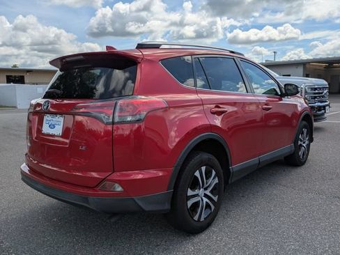 Used 2016 Toyota RAV4 LE FWD image 3