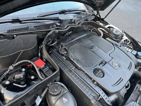 Used 2014 Mercedes-Benz C 300 Sport 4MATIC image 27