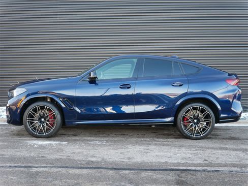 Used 2022 BMW X6 M w/ Competition Package image 2