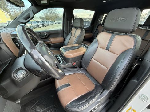 Used 2020 Chevrolet Silverado 1500 High Country w/ Technology Package image 26