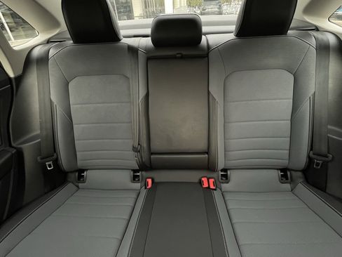 Used 2025 Volkswagen Jetta SE image 23