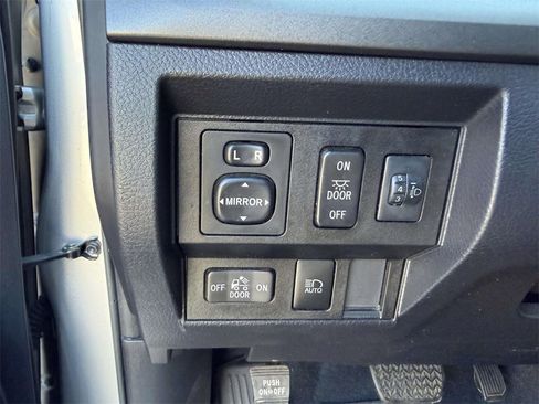 Certified 2019 Toyota Tundra SR5 image 13