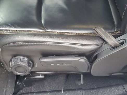 Used 2023 Jeep Wrangler Unlimited Sahara image 24