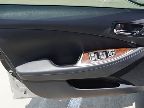 Used 2011 Lexus ES 350 FWD image 15