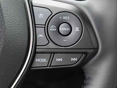 Certified 2025 Toyota Corolla SE image 16