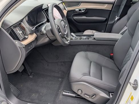 New 2026 Volvo XC90 T8 Core w/ Protection Package image 6