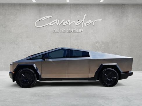 Used 2025 Tesla Cybertruck AWD Crew Cab image 14