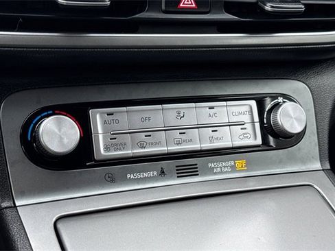 Certified 2023 Hyundai Kona SE image 26