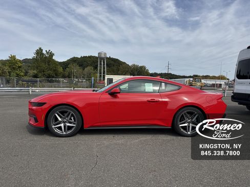 New 2025 Ford Mustang Premium image 9