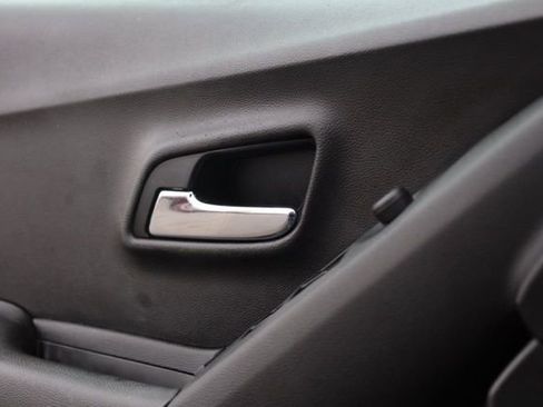 Certified 2020 Chevrolet Trax LS w/ Tint and Cruise Package image 24