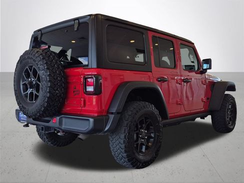 Used 2025 Jeep Wrangler Unlimited Sport AWD/4WD image 7