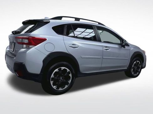 Used 2021 Subaru Crosstrek 2.0i Premium w/ Moonroof Package image 9