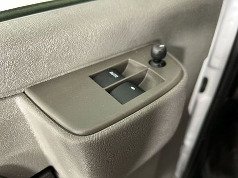 Used 2024 GMC Savana 2500 w/ Driver Convenience Package image 23